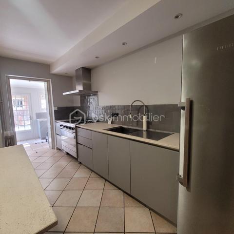 Demeure de 202,68 m²