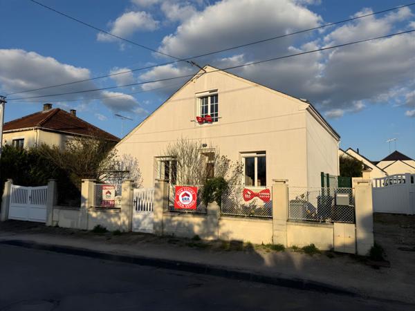 Maison familiale 165 m²,  4 chambres ,  Jardin sans vis-à-vis,  Proche Gare de Fleury-les-Aubrais
