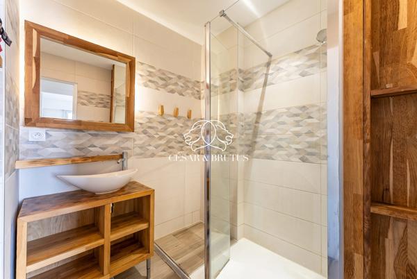COEUR GRATTE-CIEL – Lumineux T4 de 102m² avec loggia, parking
