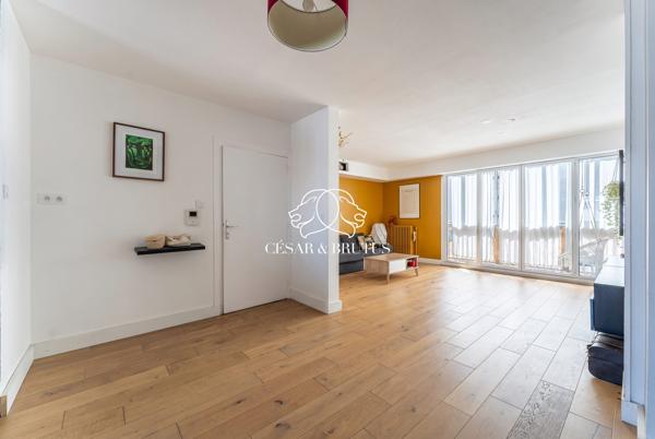 COEUR GRATTE-CIEL – Lumineux T4 de 102m² avec loggia, parking