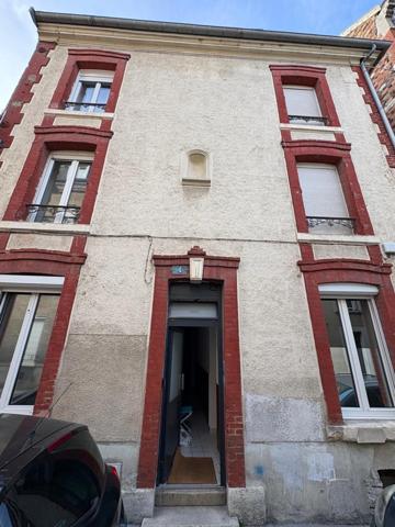 a vendre type 2 avec cour