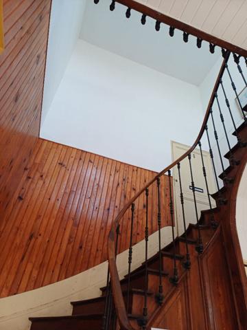 A vendre à Saujon, appartement T1 en plein centre ville à quelques minutes des thermes.