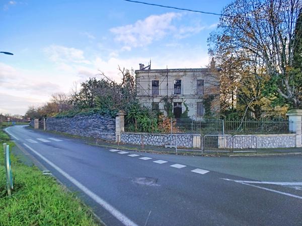 Manoir du Pendu à vendre ? Un lieu chargé d'histoire à réinventer - terrain de 1660 m² constructible