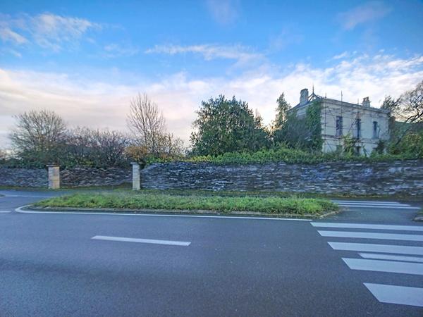 Manoir du Pendu à vendre ? Un lieu chargé d'histoire à réinventer - terrain de 1660 m² constructible