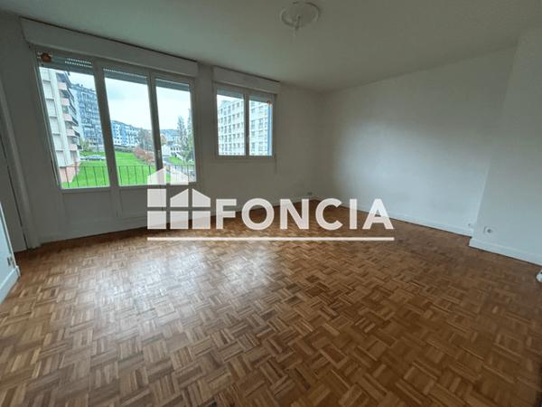 Location Appartement 4 pièces 80.92 m² - 12 RUE SOMME-PY Brest 29200