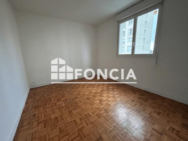 Location Appartement 4 pièces 80.92 m² - 12 RUE SOMME-PY Brest 29200