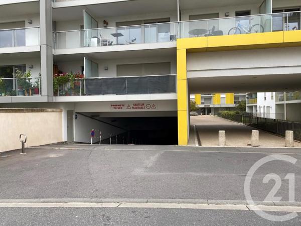 Parking à vendre  18 m 2   METZ  - 57