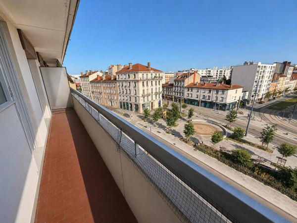 Appartement VILLEURBANNE 46.81 m²
