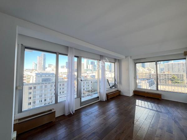 Puteaux : Résidence Bellerive , Appartement de 2 pièces de 46.66 m² avec Balcon ,cave et Parking