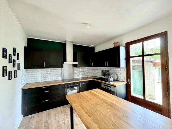 Maison de trois chambres avec jardin à Bellac
