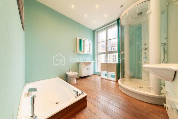 Appartement de 196 m²