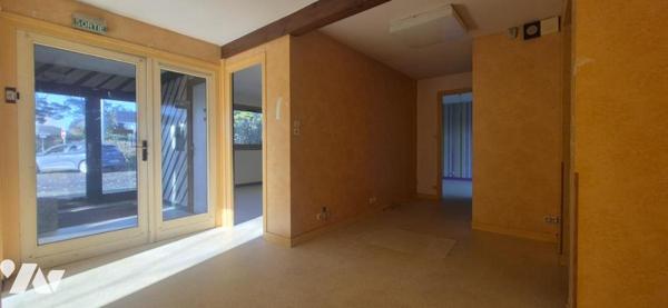 LOCAL COMMERCIAL - CENTRE VILLE