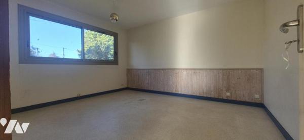 LOCAL COMMERCIAL - CENTRE VILLE