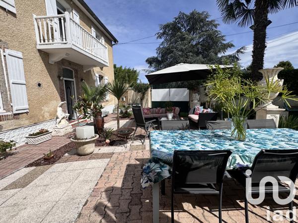 Maison à vendre 7 pièces 181 m² Lamarque-Pontacq