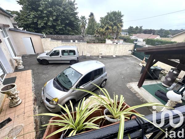 Maison à vendre 7 pièces 181 m² Lamarque-Pontacq