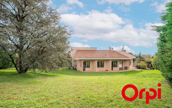 Maison à vendre    5 pièces • 210 m2 Saint-Genis-Laval