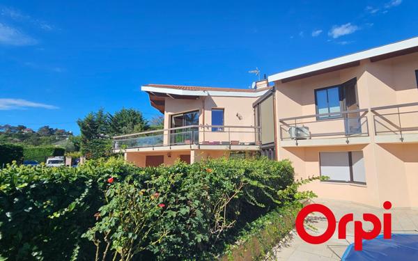 Maison à vendre    5 pièces • 210 m2 Saint-Genis-Laval