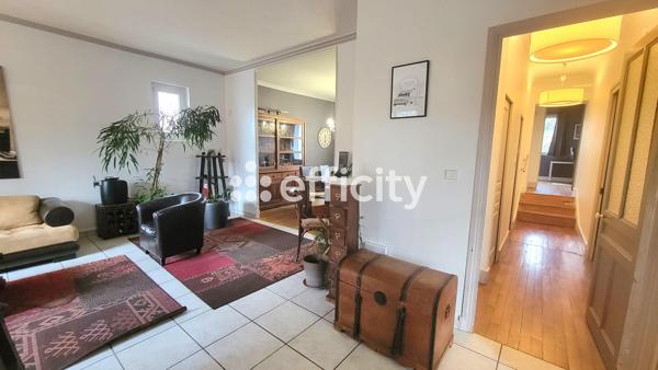 Maison 7 pièces - 157 m² Exclusivité efficity