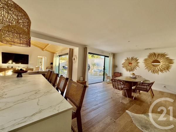 Maison à vendre  4 pièces - 142 m2 L HOUMEAU - 17