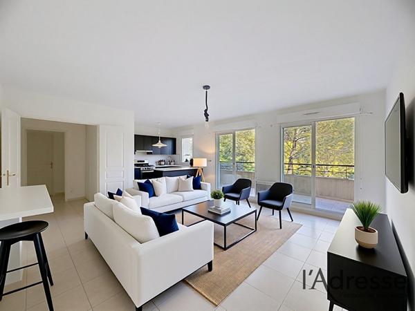 DOMAINE DE BELLEVUE ! Bel appartement 2 pièces 50 m² avec cave et parking !