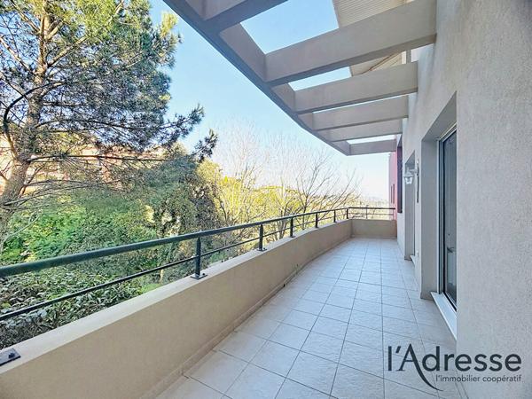 DOMAINE DE BELLEVUE ! Bel appartement 2 pièces 50 m² avec cave et parking !