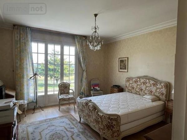 Maison à vendre à Noyal-Châtillon-sur-Seiche en Ille-et-Vilaine (35230), ref : 008/3019   
campagne