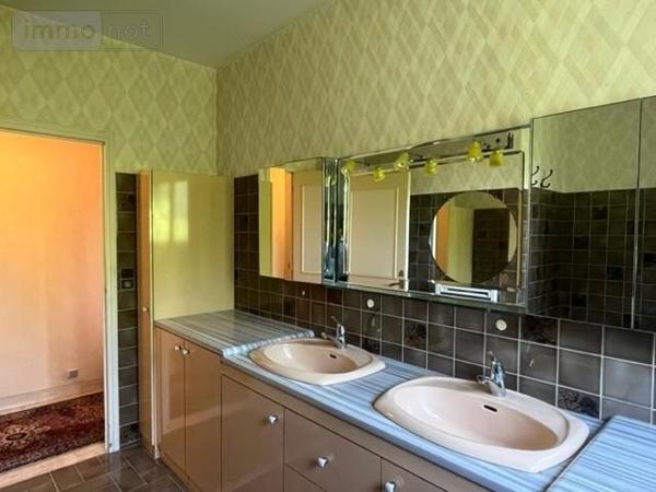 Maison à vendre à Noyal-Châtillon-sur-Seiche en Ille-et-Vilaine (35230), ref : 008/3019   
campagne