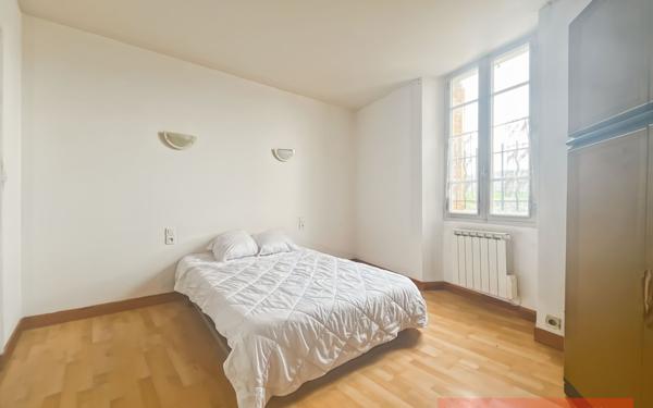 Immeuble à vendre    5 pièces •  Cordes-sur-Ciel