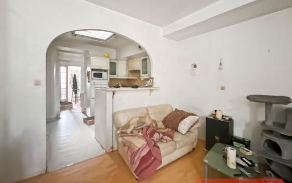 Immeuble à vendre    5 pièces •  Cordes-sur-Ciel