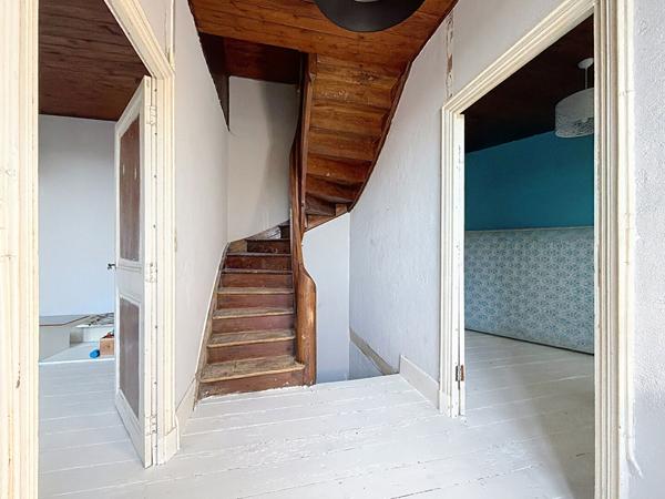 Maison de ville avec garage à vendre à Nérac