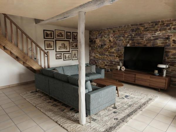 Charme et Indépendance pour ce Triplex de 124 m² au sol