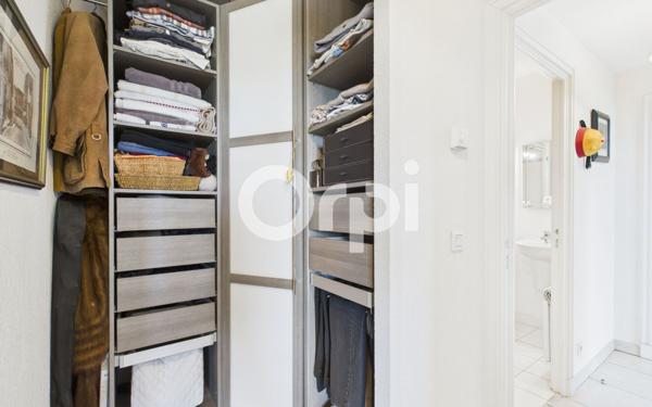 Appartement à vendre    3 pièces • 76,08 m2 Mandelieu-la-Napoule