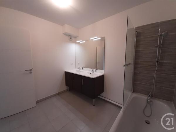 Appartement F4 à vendre  4 pièces - 84,56 m2 NANTEUIL LES MEAUX - 77