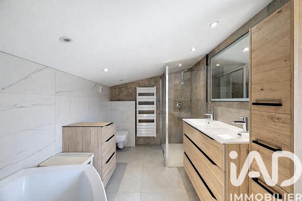 Appartement à vendre 5 pièces 135 m² Tourrettes-sur-Loup