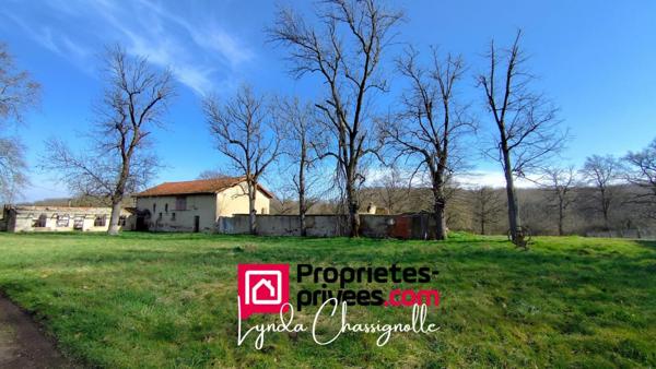 Corps de ferme à Riorges