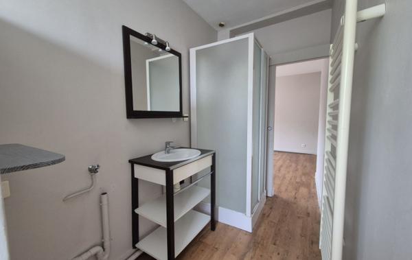 Vente Immeuble Appartement + Bureaux à rafraîchir Cholet   