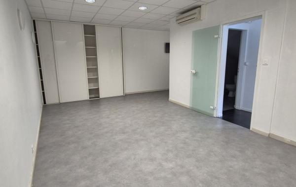 Vente Immeuble Appartement + Bureaux à rafraîchir Cholet   