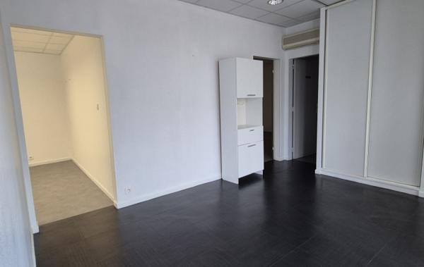 Vente Immeuble Appartement + Bureaux à rafraîchir Cholet   