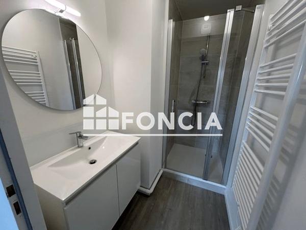 Location Appartement 4 pièces 84.1 m² - 19 QUAI CAMERE ET 38 AVENUE DE PARIS Vernon 27200