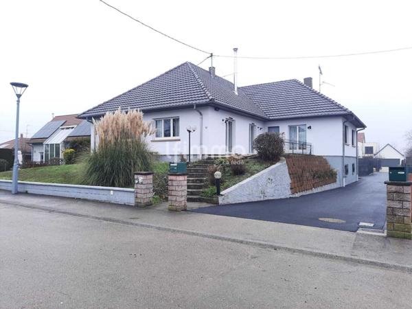 Maison plain pied de 211m² sur terrain de 10,9 ares