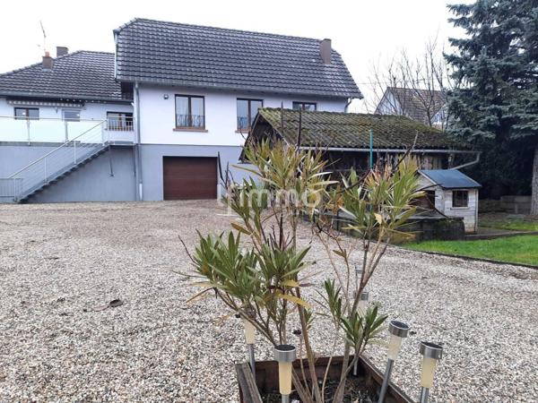Maison plain pied de 211m² sur terrain de 10,9 ares