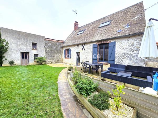 Maison à Les Villages Vovéens, 28150 - 4 pièces 102m²