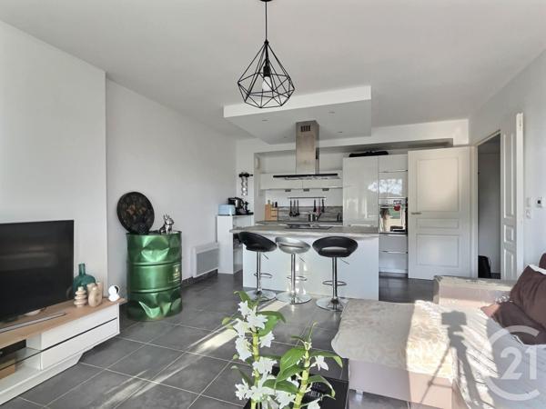 Appartement T2 à vendre  2 pièces - 49,90 m2 FREJUS - 83