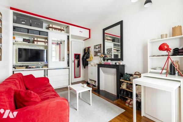 PARIS 6ème -  SAINT-PLACIDE - STUDIO 1ER ETAGE SUR JOLIE COUR