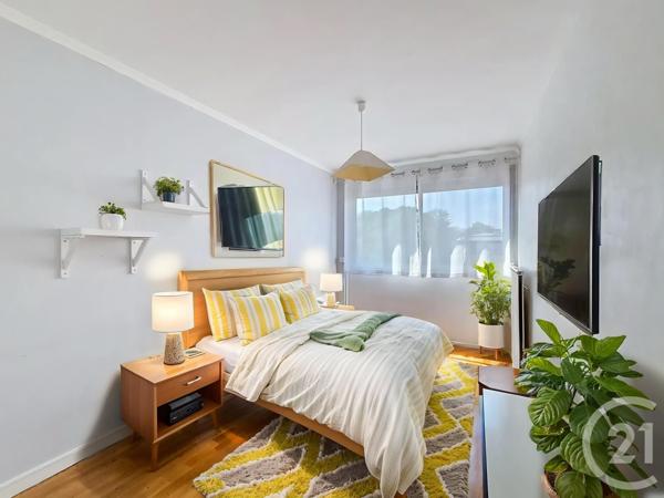 Appartement F5 à vendre  5 pièces - 104,61 m2 FRESNES - 94