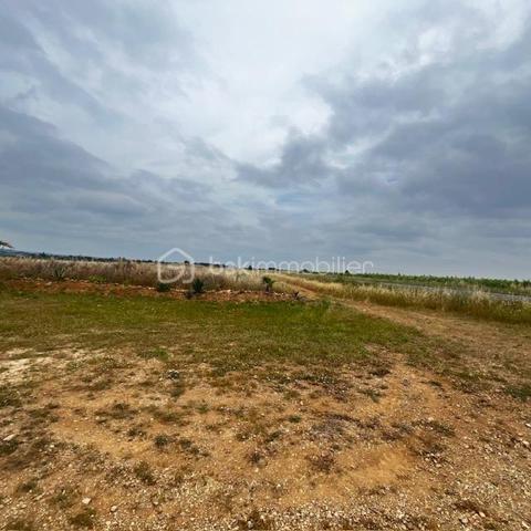 Terrain de 18 224 m²