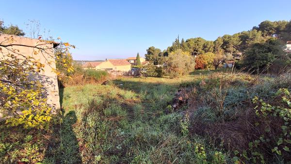 Pennes-Mirabeau (13170) Magnifique Terrain d'environ 515 m2 plein sud