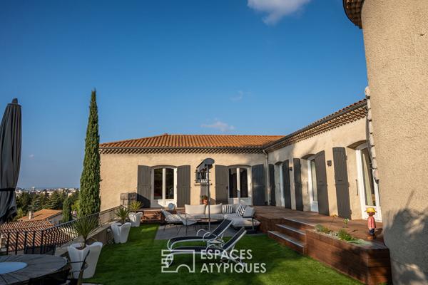 Vaste demeure avec piscine et vue panoramique sur Valence