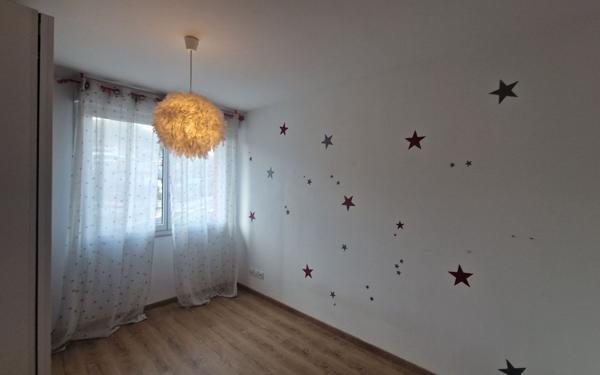 Appartement à louer    4 pièces •  Allonzier-la-Caille