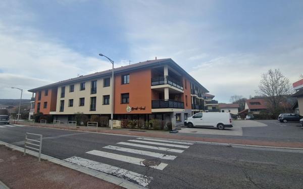 Appartement à louer    4 pièces •  Allonzier-la-Caille